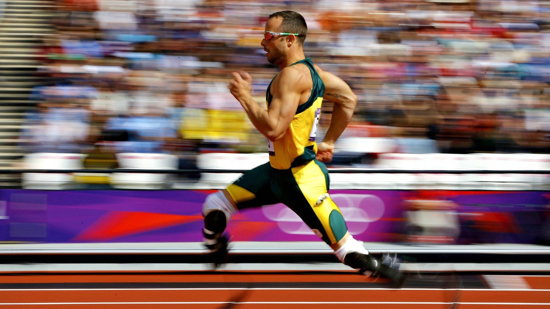 阿森纳在英超中击败曼城，争夺冠军，英超联赛阿森纳