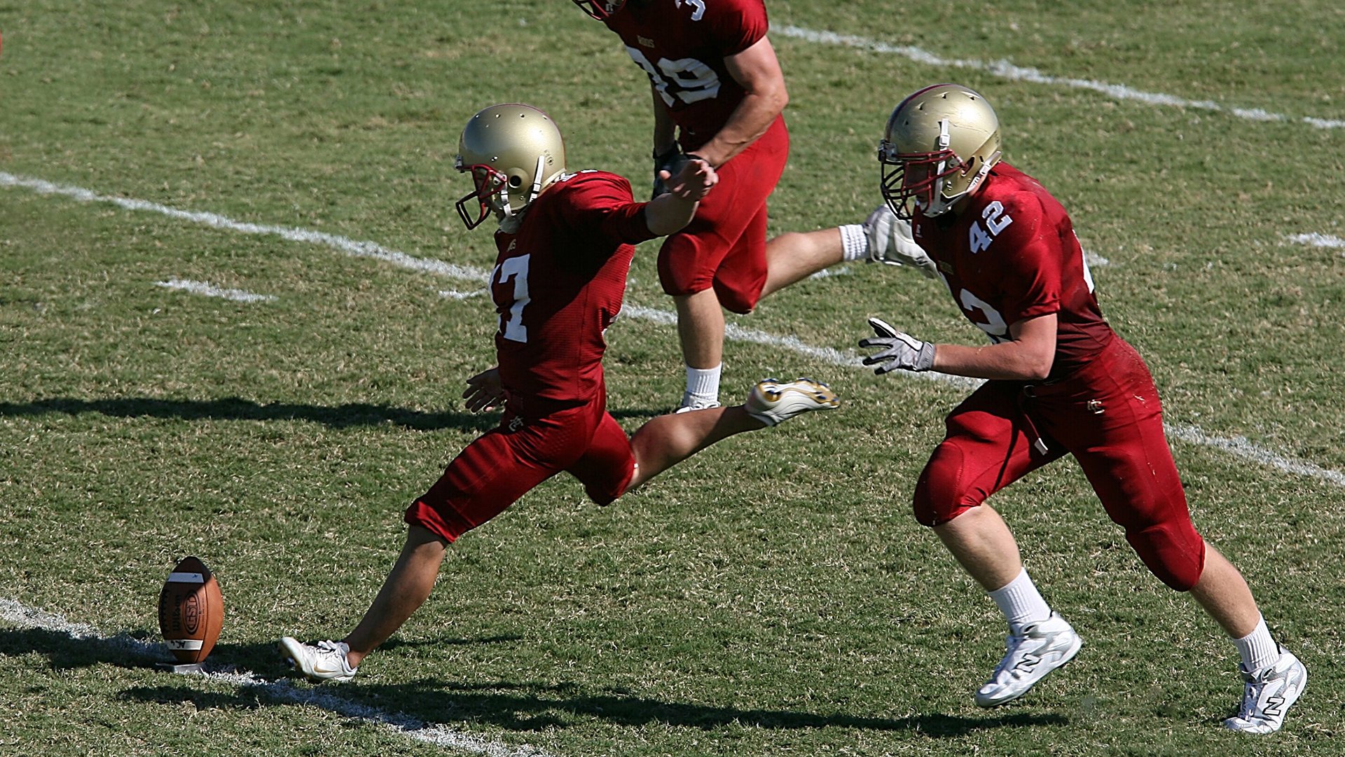 青训是否应加强基础技术与战术训练结合，青训训练内容